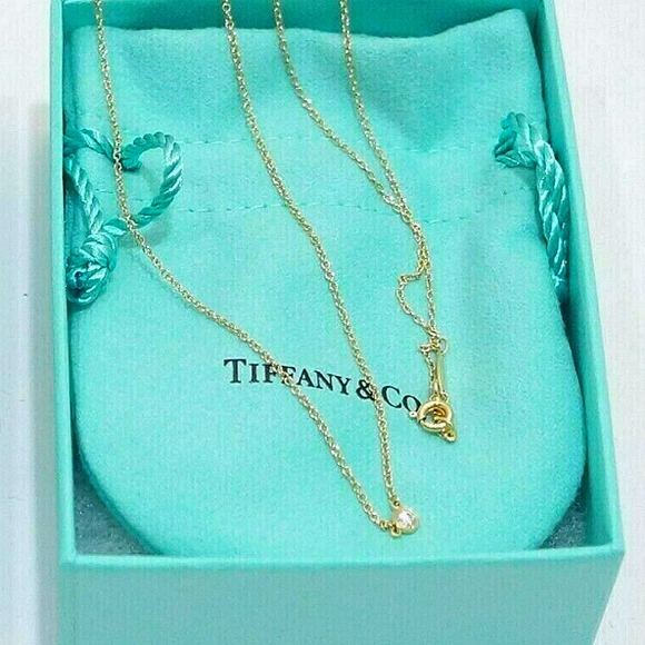 18K Tiffany Classic Diamond Solitaire Necklace des - Picture 7 of 10